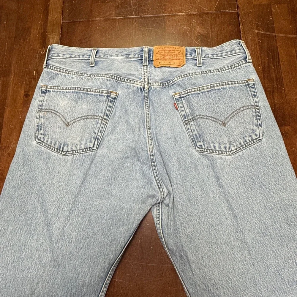 Vtg Levi's 501 Straight Leg Jeans Men 40x30 Light Wash Blue Button Fly Y2K